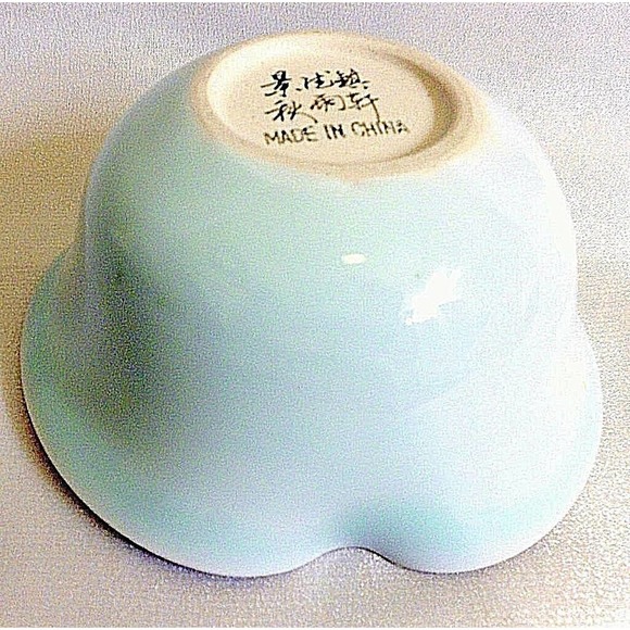 Chinese Bowl Asymmetric Hand Painted Bird - New - Picture 4 of 5